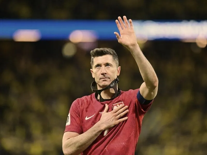 Ile lewy zarabia na minutę? Odkrywamy tajemnice jego fortuny