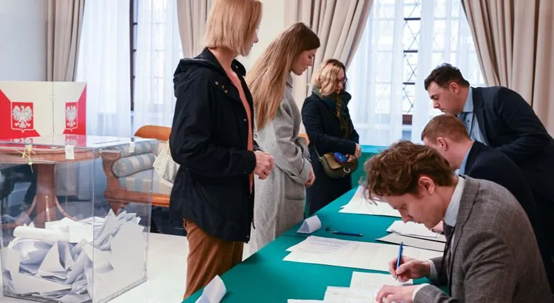 Praca w komisji wyborczej: ile godzin trzeba poświęcić na swoje obowiązki?