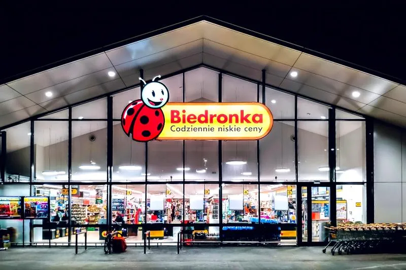 Wynagrodzenia magazynierów w USA