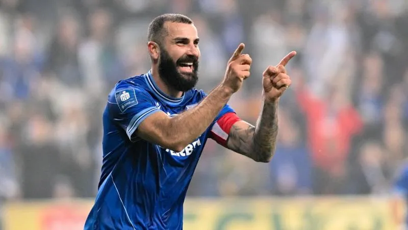 Zarobki Mikaela Ishaka